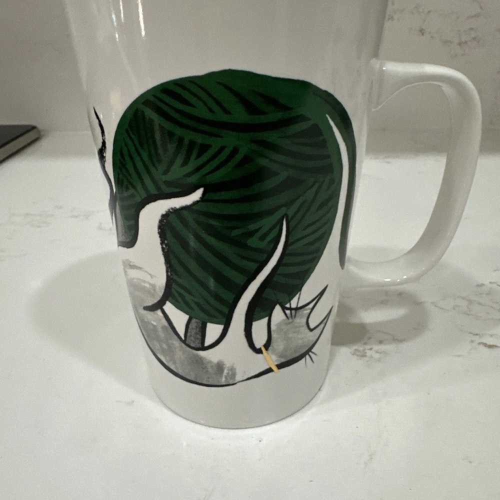 Starbucks Mug 2015 Kitty Cat Ball of Yarn Design 16 oz Tall Coffee